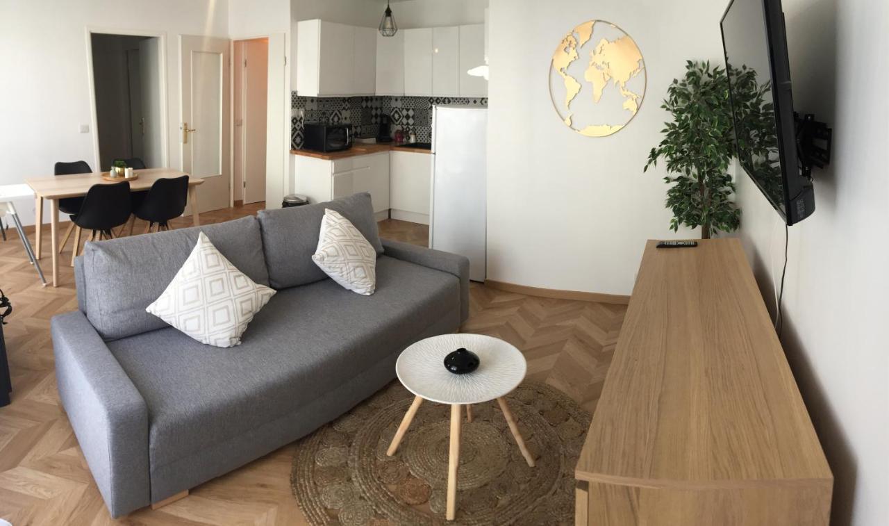 Welcome Au Dazzling Stay Serris Exteriör bild